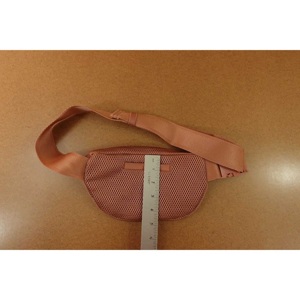 Dagne Dover Brown 9.25" x 2.75" x 5.5" Ace Neoprene Fanny Crossbody Pack New - Picture 6 of 7